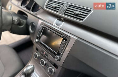 Седан Volkswagen Passat 2013 в 