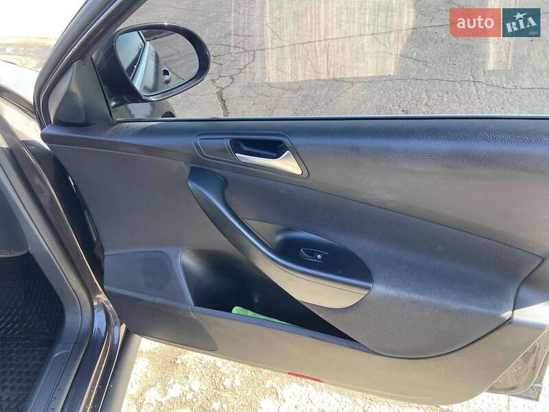 Универсал Volkswagen Passat 2010 в Баре