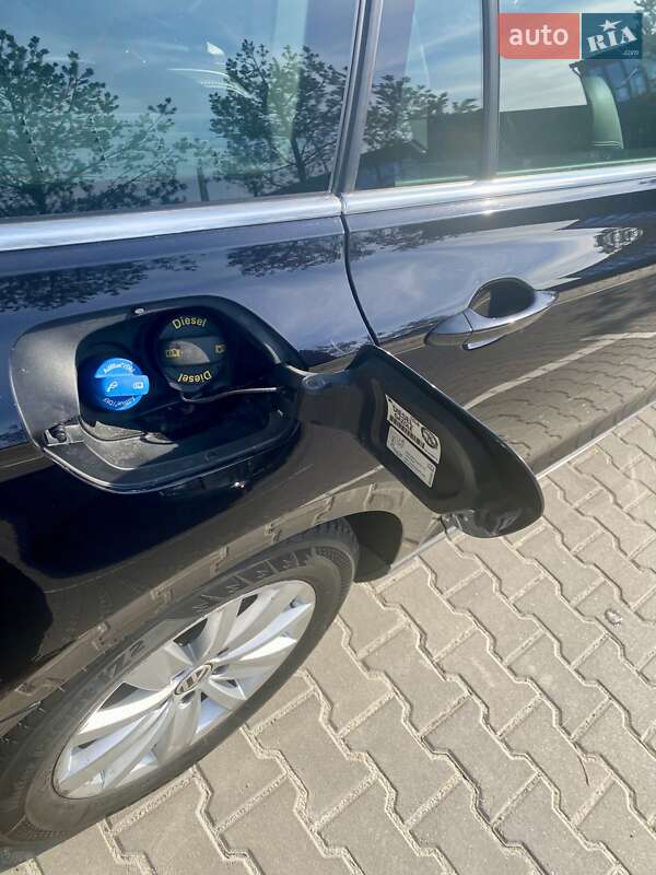 Универсал Volkswagen Passat 2016 в Ровно