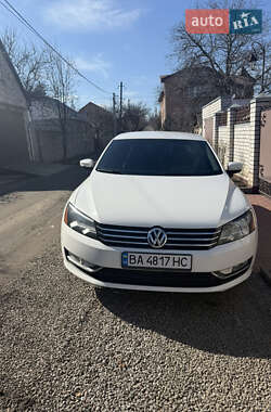 Седан Volkswagen Passat 2015 в Кропивницком