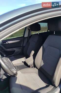 Седан Volkswagen Passat 2010 в Одессе