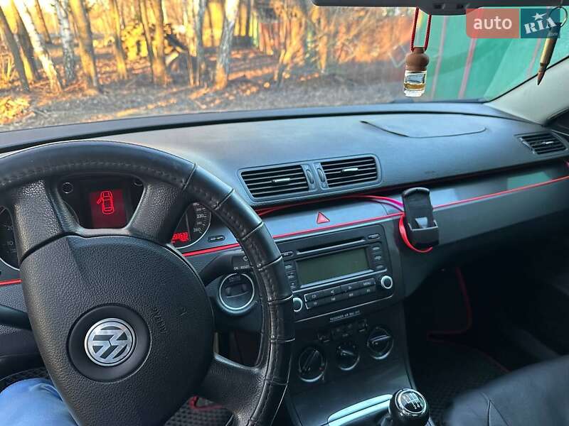 Универсал Volkswagen Passat 2005 в Чуднове