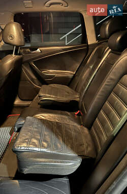 Універсал Volkswagen Passat 2010 в 
