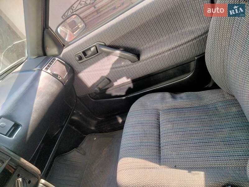 Седан Volkswagen Passat 1991 в Львові