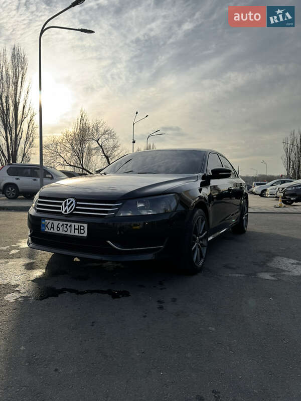 Седан Volkswagen Passat 2013 в Києві фото 13 Седан Volkswagen Passat 2013 в Києві