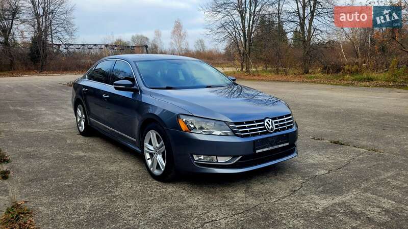 Седан Volkswagen Passat 2013 в Львове