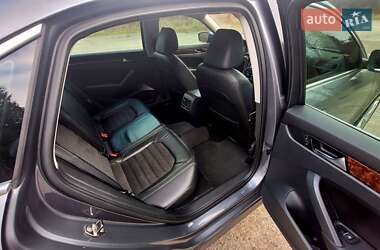 Седан Volkswagen Passat 2013 в 