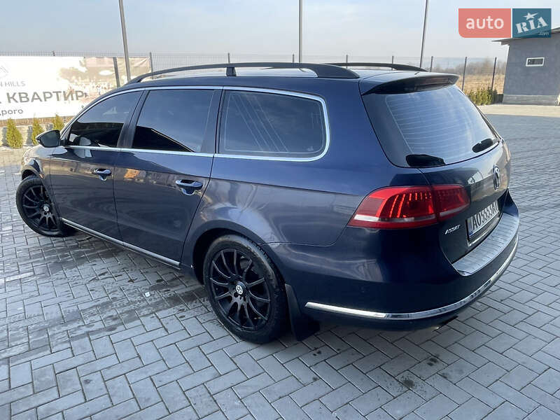 Универсал Volkswagen Passat 2011 в Хусте