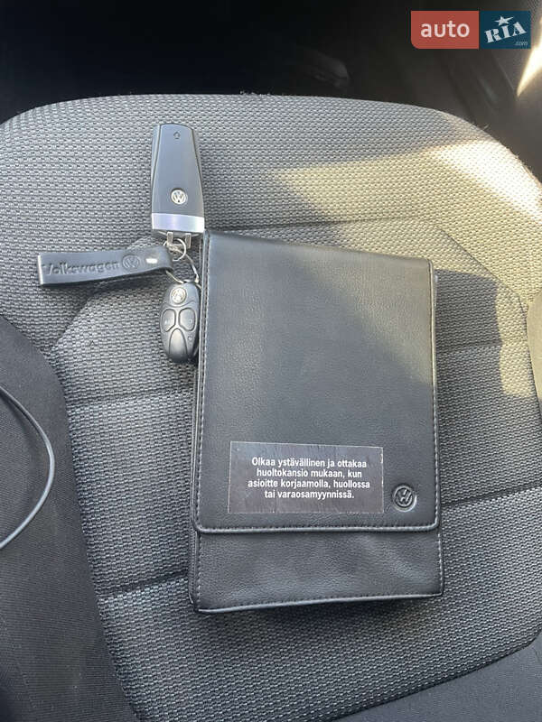 Универсал Volkswagen Passat 2011 в Хусте