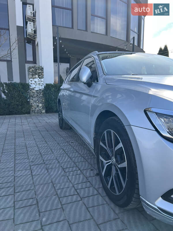 Универсал Volkswagen Passat 2016 в Стрые