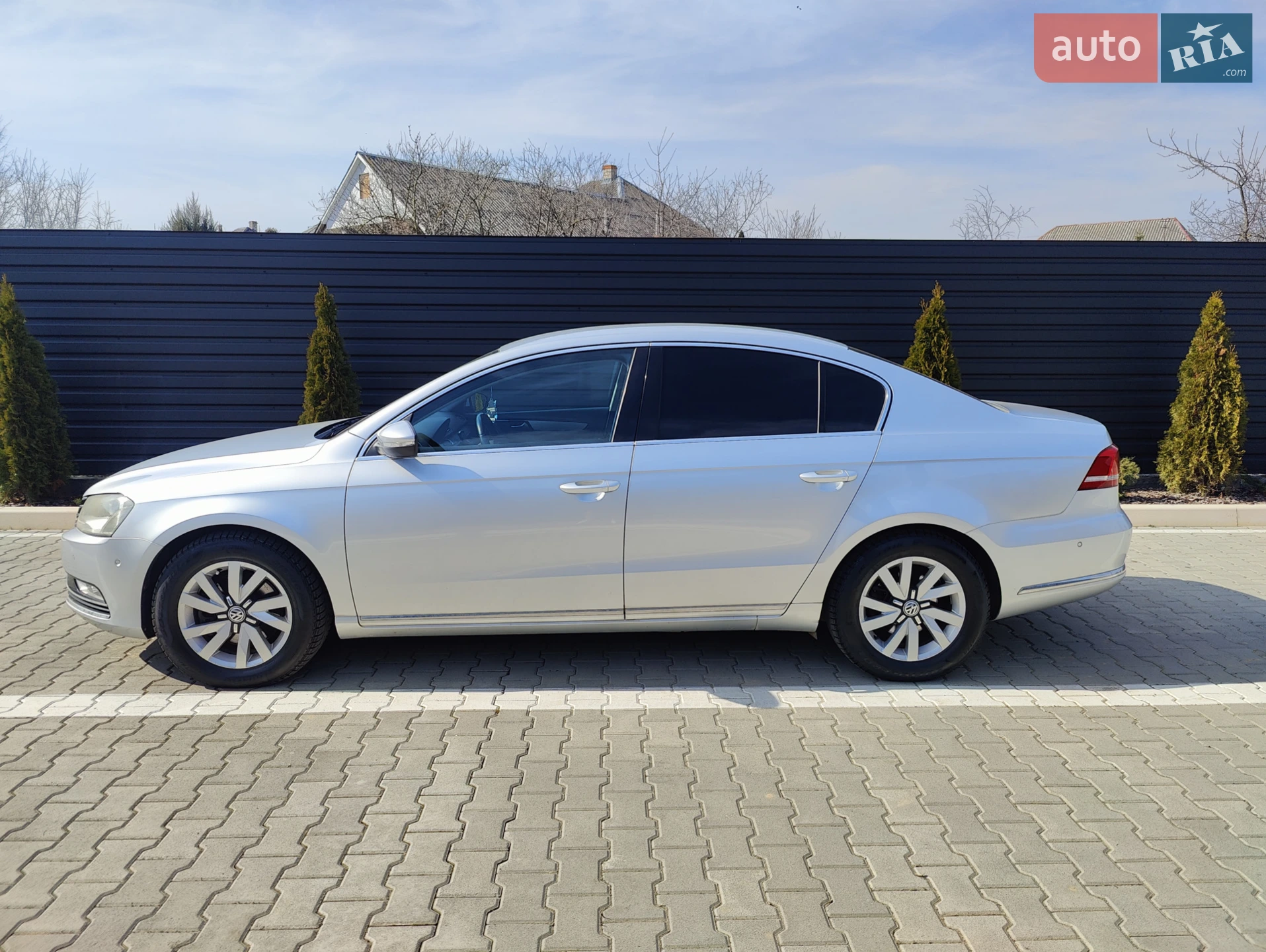 2010 Volkswagen Passat - мініатюра 2