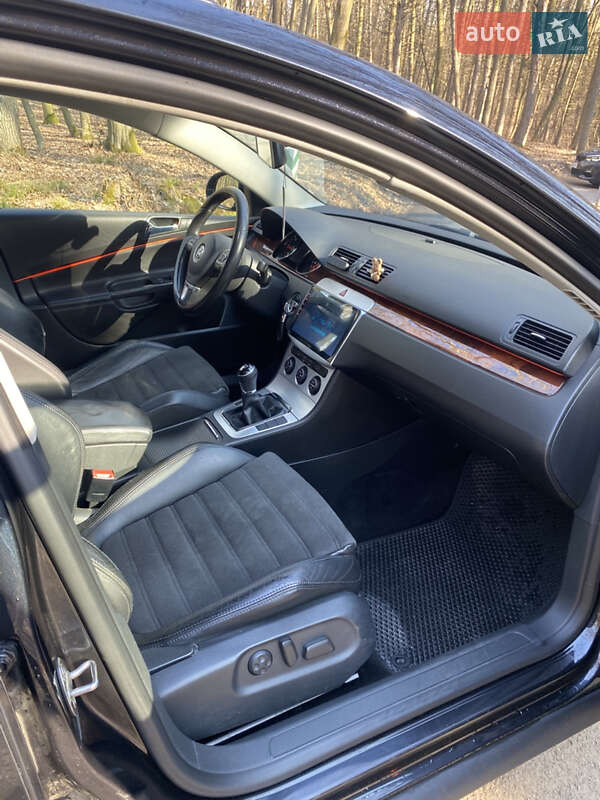 Універсал Volkswagen Passat 2006 в Луцьку