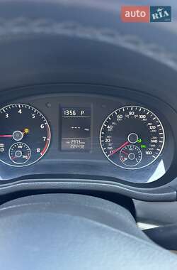 Седан Volkswagen Passat 2015 в 