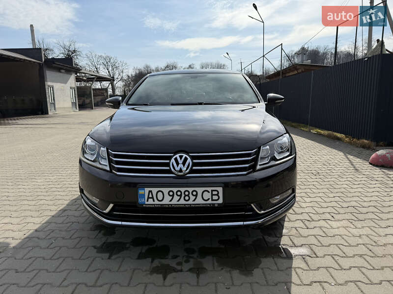 Volkswagen Passat 2011
