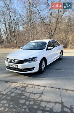Седан Volkswagen Passat 2011 в 