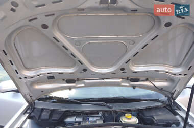 Седан Volkswagen Passat 2000 в 