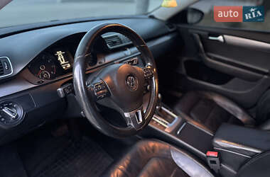 Универсал Volkswagen Passat 2011 в Тернополе