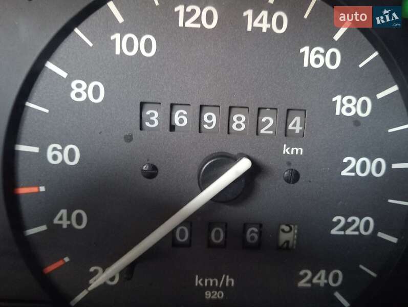 Седан Volkswagen Passat 1995 в Чернигове фото 2 Седан Volkswagen Passat 1995 в Чернигове