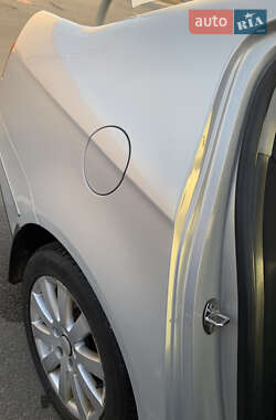 Седан Volkswagen Passat 2010 в 