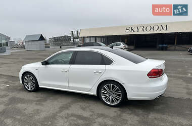 Седан Volkswagen Passat 2014 в 