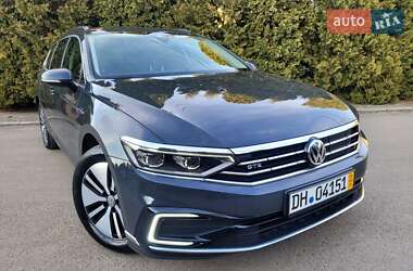 Универсал Volkswagen Passat 2020 в Хмельницком