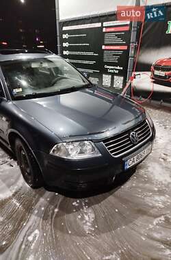 Универсал Volkswagen Passat 2001 в Ватутино