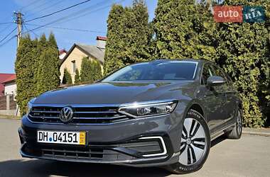 Универсал Volkswagen Passat 2020 в Хмельницком