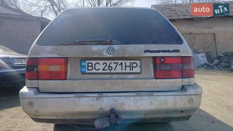Универсал Volkswagen Passat 1996 в Херсоне