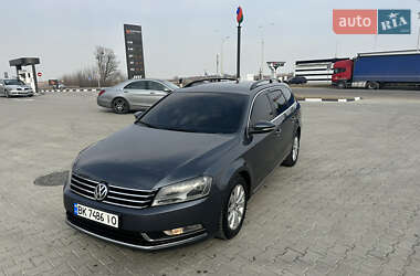 Универсал Volkswagen Passat 2011 в Львове