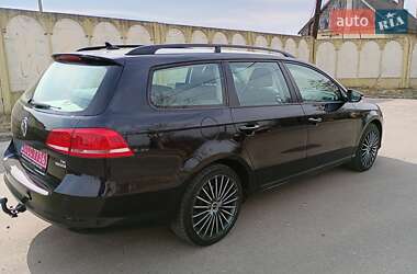 Універсал Volkswagen Passat 2011 в Калуші