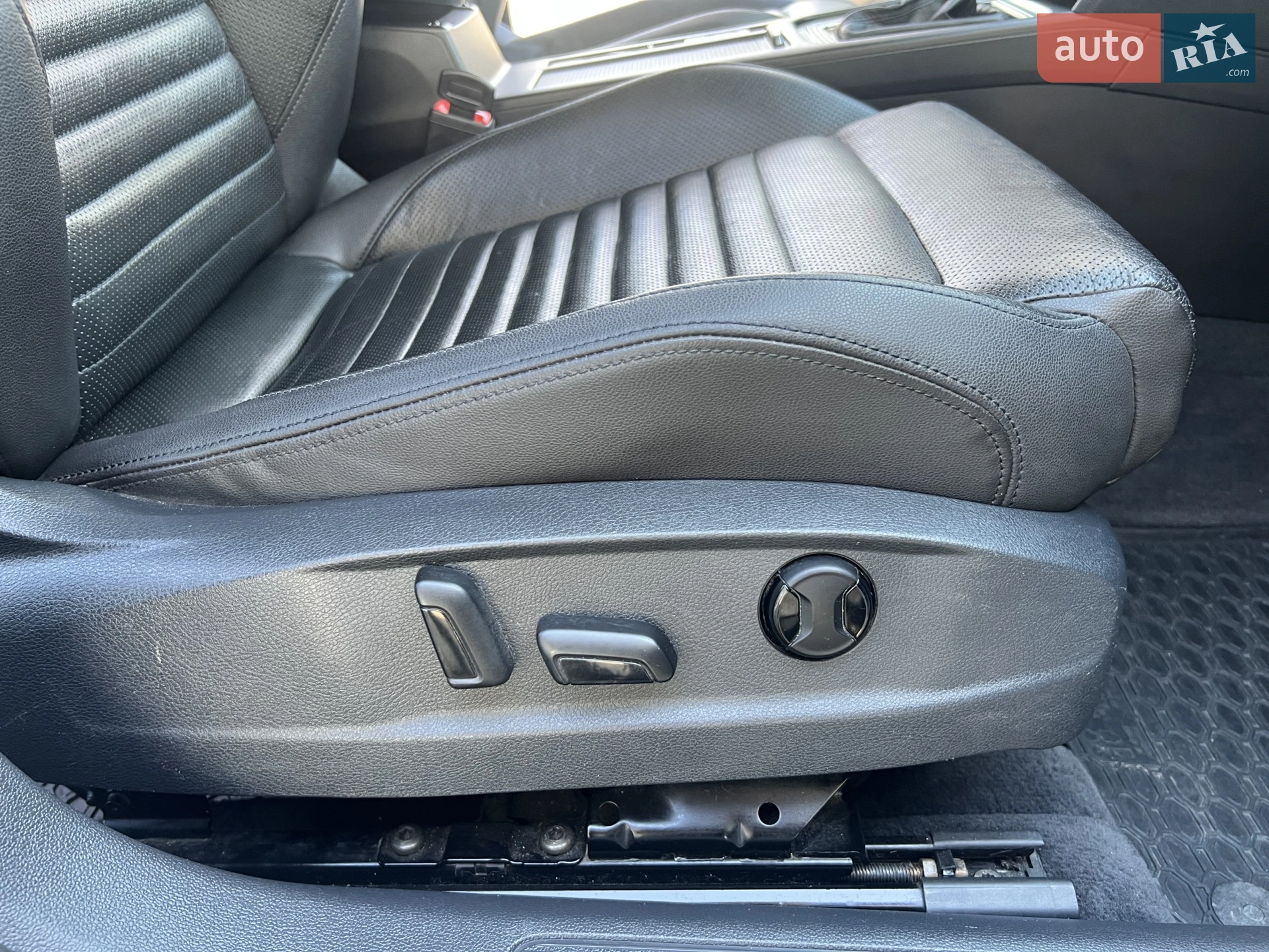 2015 Volkswagen Passat - мініатюра 25