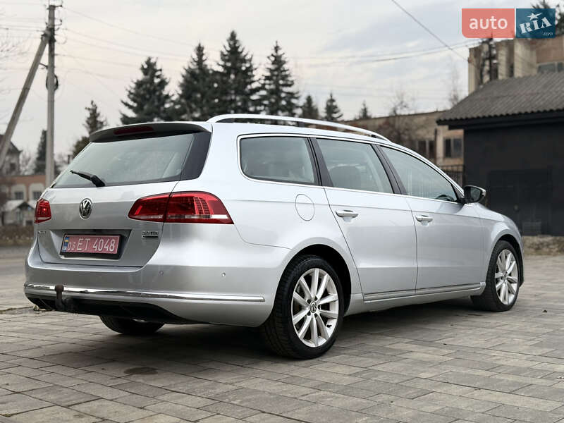 Універсал Volkswagen Passat 2012 в Тячеві