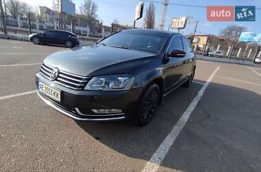 Седан Volkswagen Passat 2011 в Одесі