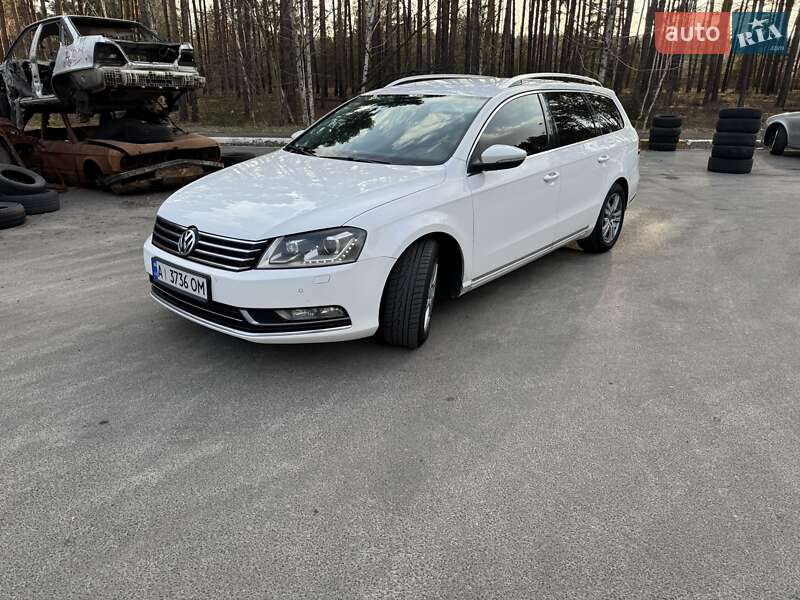 Универсал Volkswagen Passat 2011 в Ирпене