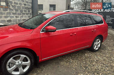 Универсал Volkswagen Passat 2012 в 