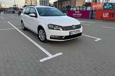 Універсал Volkswagen Passat 2013 в 