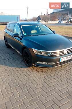 Універсал Volkswagen Passat 2015 в Любомлі