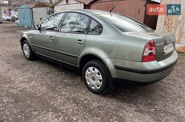 Седан Volkswagen Passat 2003 в Одесі