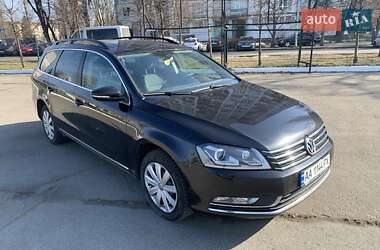 Універсал Volkswagen Passat 2012 в Києві