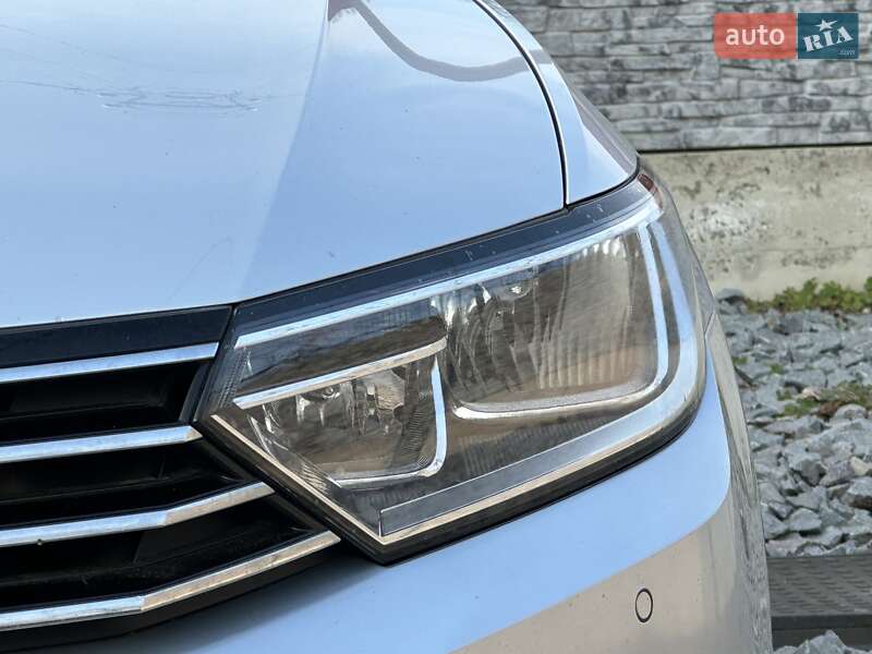 Універсал Volkswagen Passat 2017 в Рівному