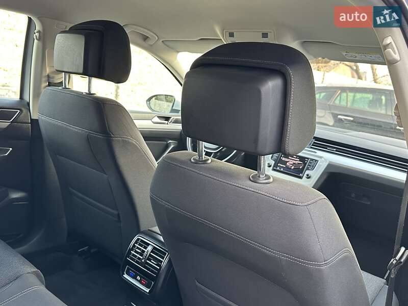 Універсал Volkswagen Passat 2017 в Рівному