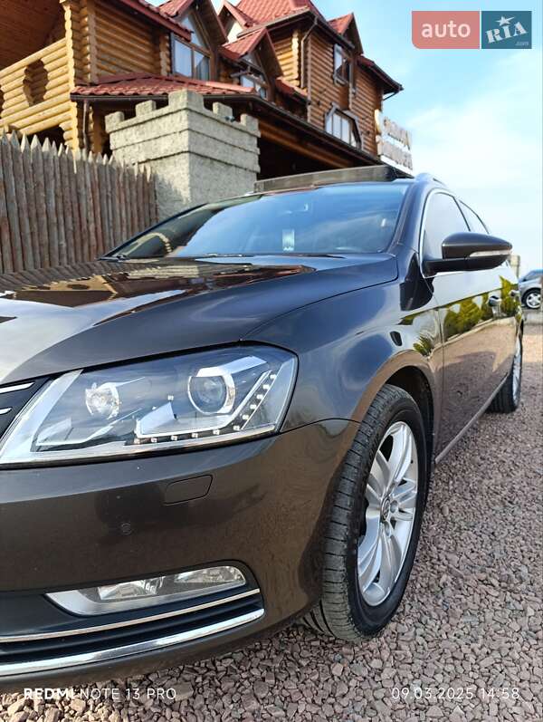 Універсал Volkswagen Passat 2012 в Самборі