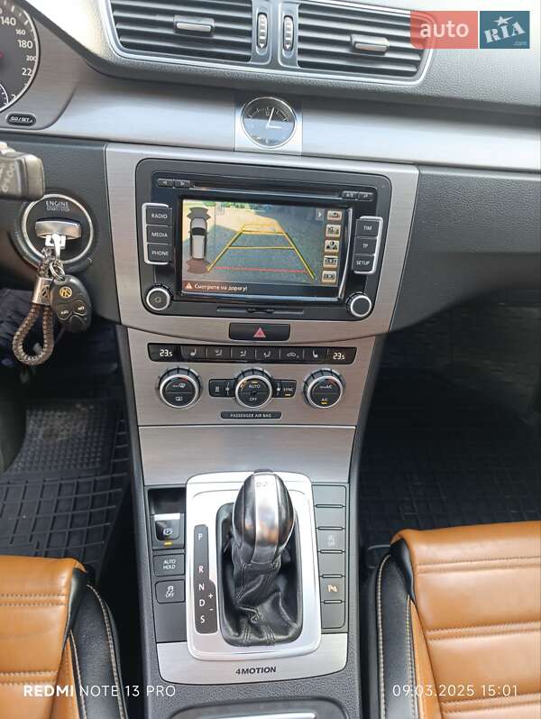 Універсал Volkswagen Passat 2012 в Самборі