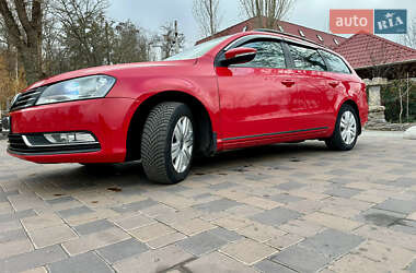 Универсал Volkswagen Passat 2011 в 