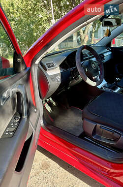 Универсал Volkswagen Passat 2011 в 