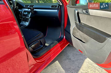 Универсал Volkswagen Passat 2011 в 