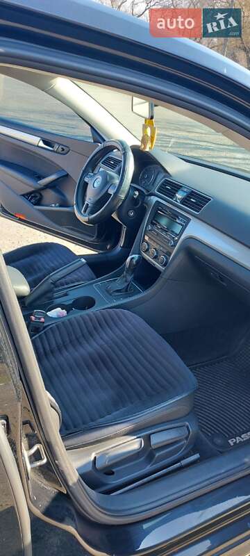 Седан Volkswagen Passat 2011 в Білгороді-Дністровському