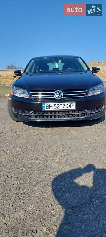 Седан Volkswagen Passat 2011 в Білгороді-Дністровському