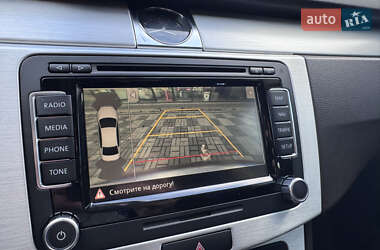 Седан Volkswagen Passat 2011 в 