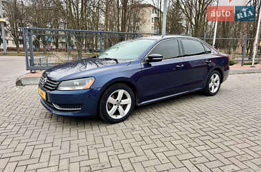 Седан Volkswagen Passat 2013 в Кременчуге